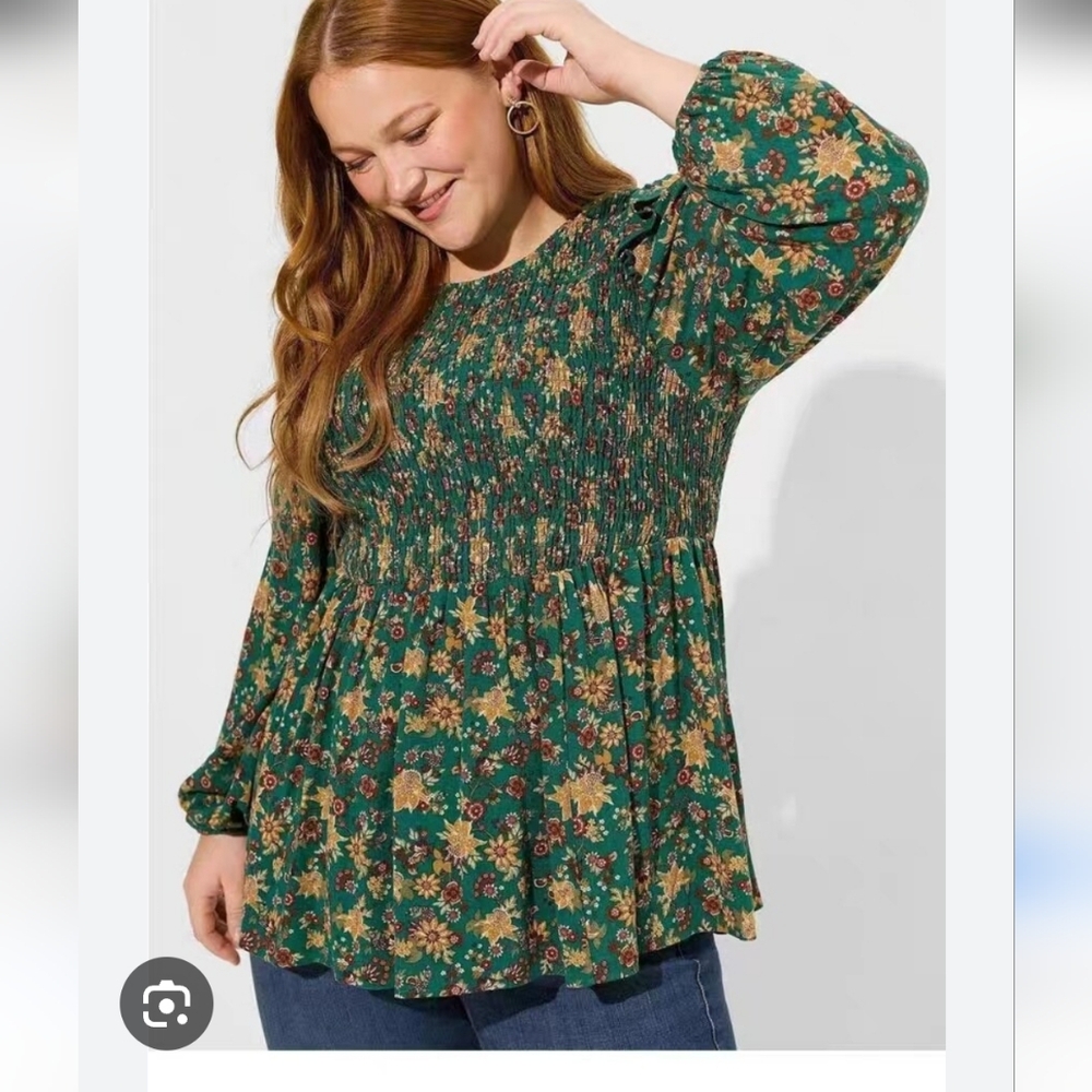 Torrid Peplum Crinkle Gauze Smocked Top Green 2X